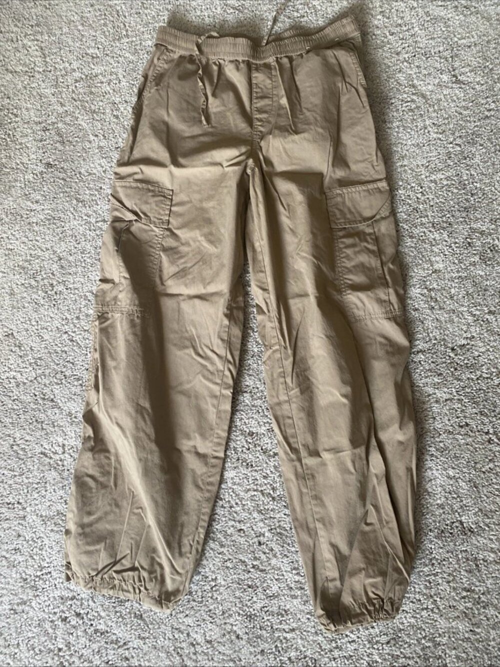 Uniqlo Women’s Cargo Pants beige Size M